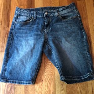 ND Weekend Jeweled Bermuda Shorts, size 10